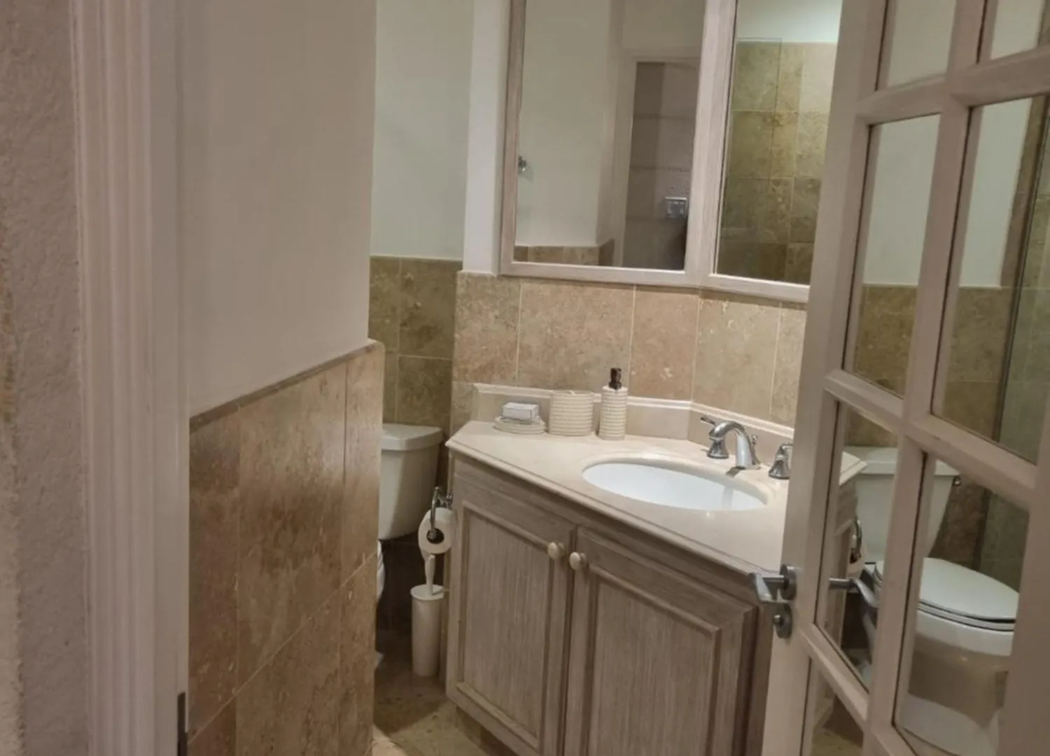 Royal Apartments 1 Bedroom Apartment Sea Views Saint James 0*,